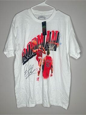 Dennis Rodman Chicago Bulls Signature Official graphic tee NWT Large y2k